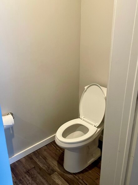 Building Photo - 4799 1/2 Silverwood St