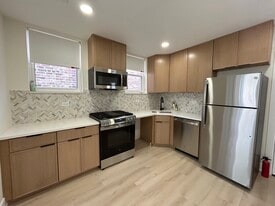 Building Photo - 1313 W Ohio St