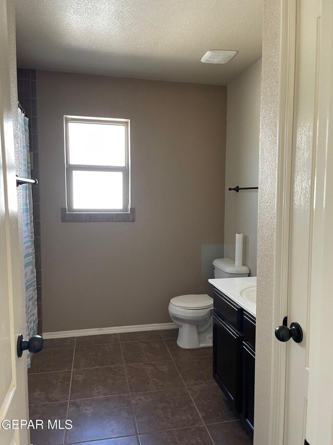 Building Photo - 3233 Muddy Point Ln