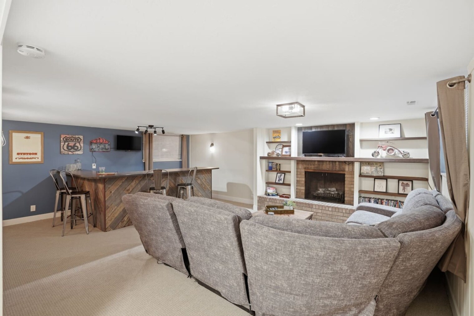 Building Photo - 3588 Bengal Blvd