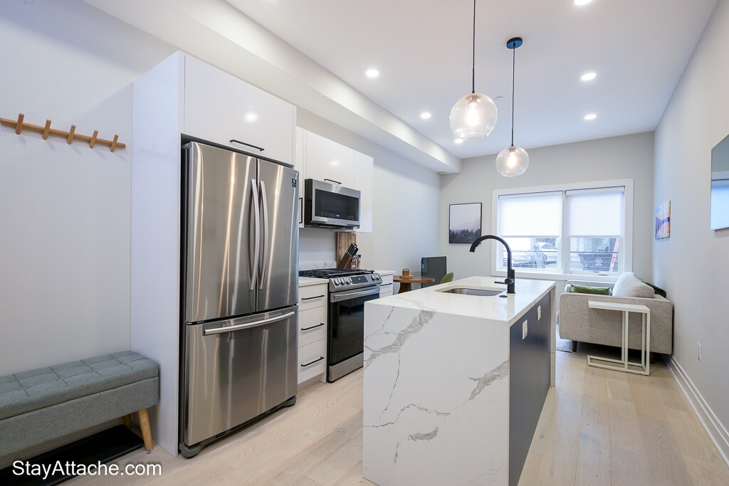 Building Photo - 2301 Ontario Rd NW