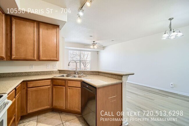 Building Photo - 10550 Paris St