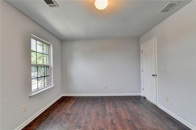 Building Photo - 831 New Liberty Way