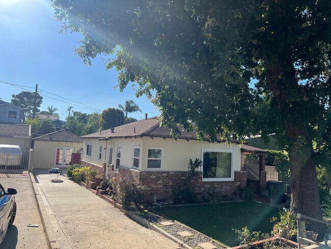 Primary Photo - 3528 Palm Ave