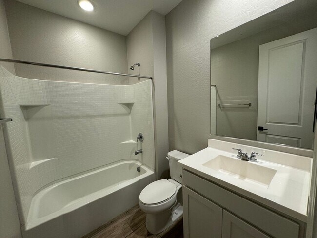 Building Photo - 4 Bedroom - 3 Bath  Home - 2668 Sq. Ft. - Eastmark Inspirian III - Mesa