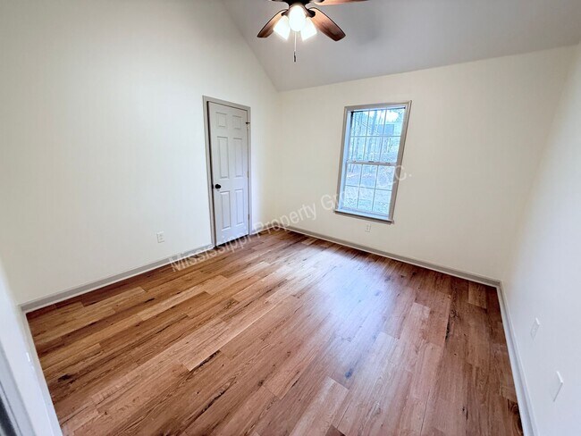 Building Photo - 3BR/2BA For Rent