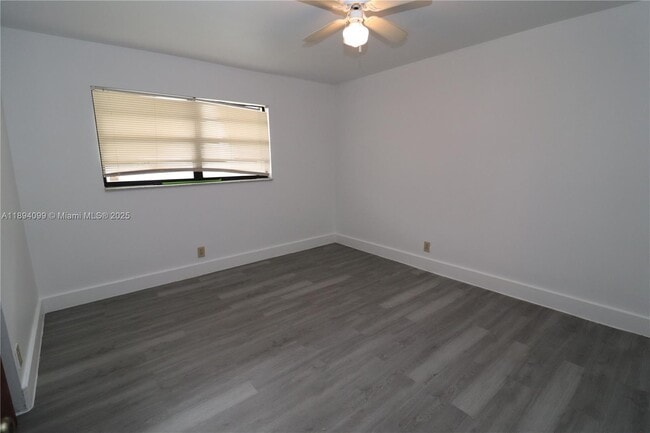 Building Photo - 1206 N 22nd Ave