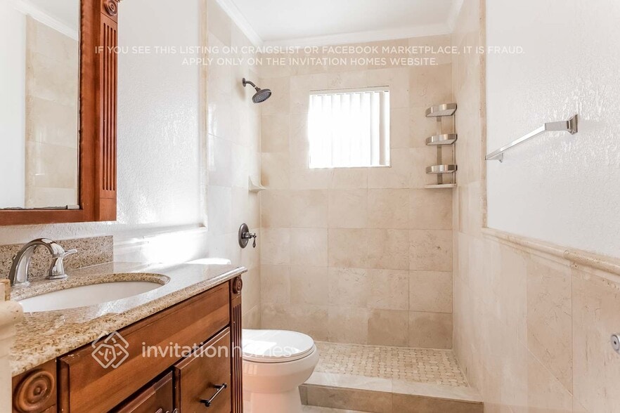 Building Photo - 757 Tanglewood Cir