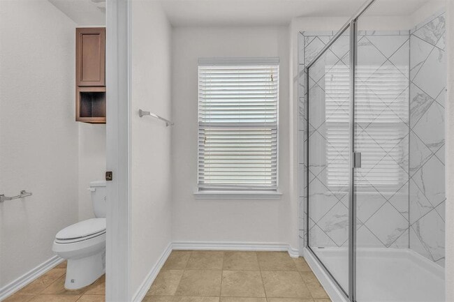 Building Photo - 3894 Bentwood Way