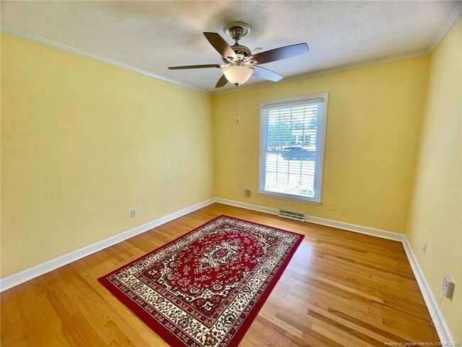 Building Photo - 2514 Dartmouth Dr