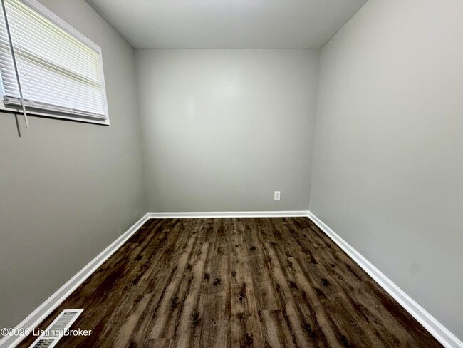 Building Photo - 1529 Stonewall Way