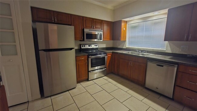 Building Photo - 11710 Wesson Cir W