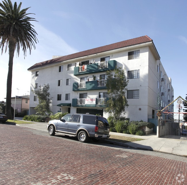 Primary Photo - 149 N Commonwealth Ave