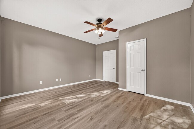 Building Photo - 14402 Barker Pelican Ct