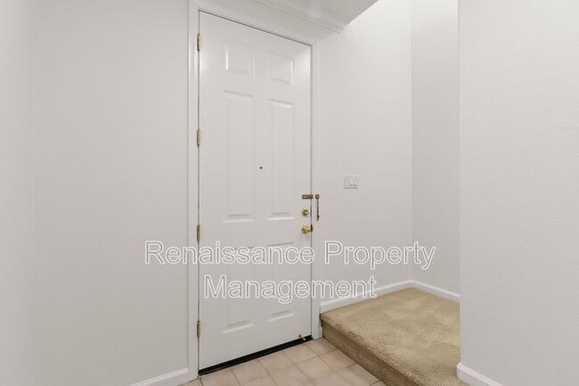 Building Photo - 4182 Glenwood Terrace