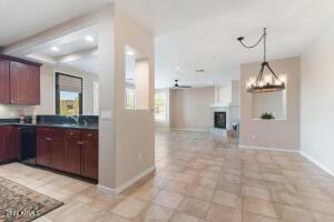 Building Photo - 13450 E Vía Linda