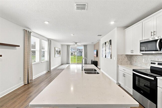 Building Photo - 101 Pitching Wedge Dr