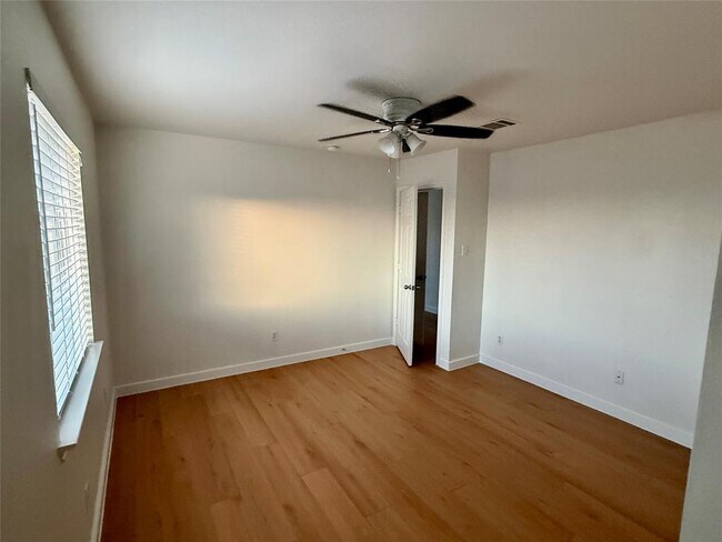 Building Photo - 203 Northern Trail