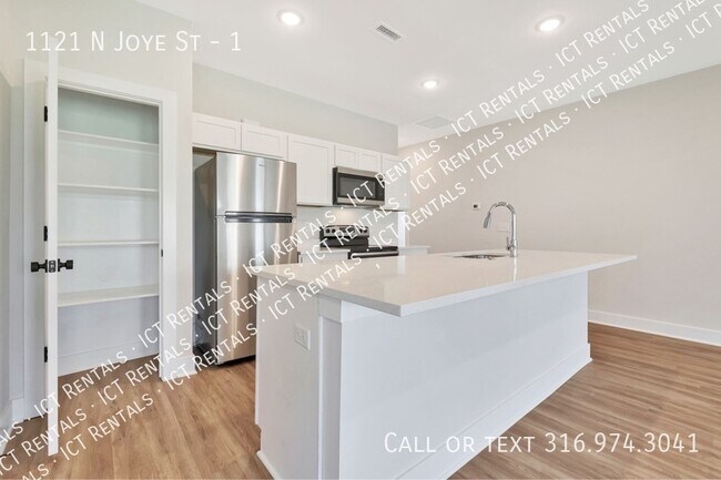Building Photo - 1121 N Joye St