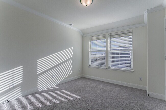 Building Photo - Bright & Beautiful 4 Bedroom two story home!