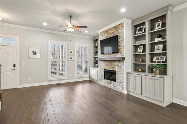 Building Photo - 355 Cricket Ln