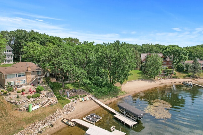 Building Photo - 16654 Inguadona Beach Cir SW