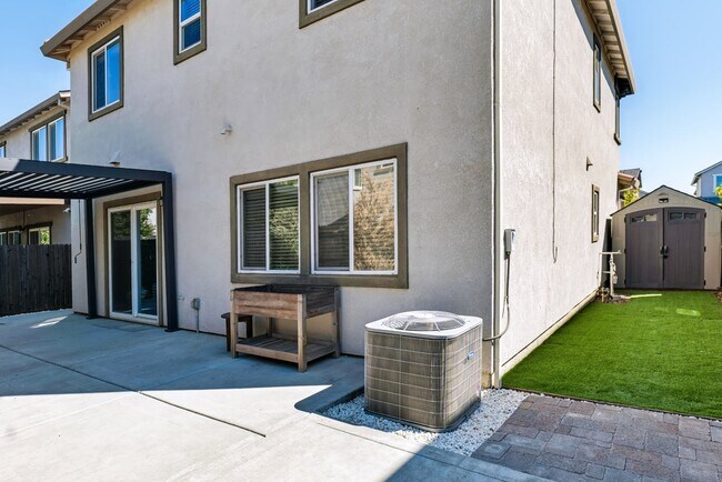 Building Photo - 4347 Ibiza Island Way