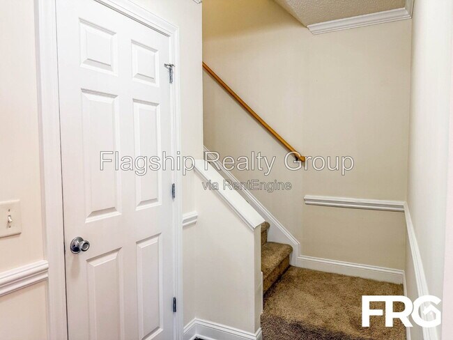Building Photo - 4243 Dudleys Grant Dr