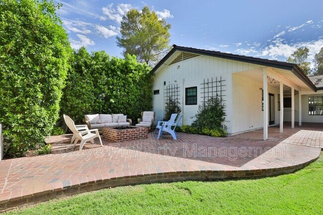 Building Photo - 2672 E Mesquite St