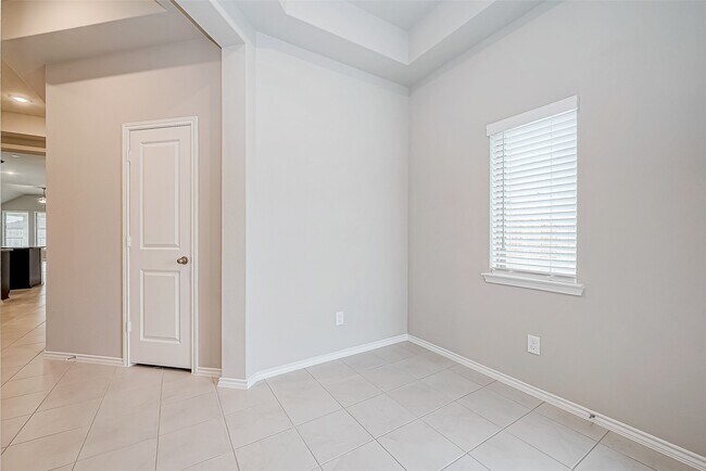 Building Photo - 31801 Pecan Cottage Ln