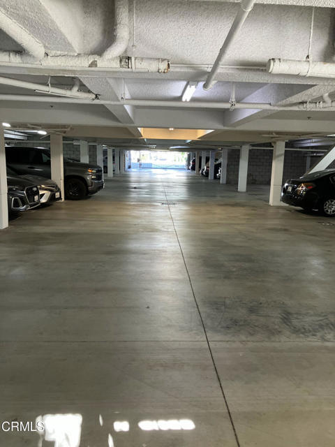 Building Photo - 335 S Sierra Madre Blvd