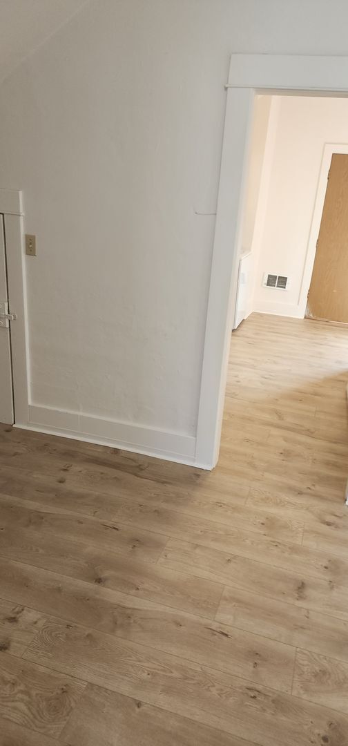 Building Photo - 32nd1414