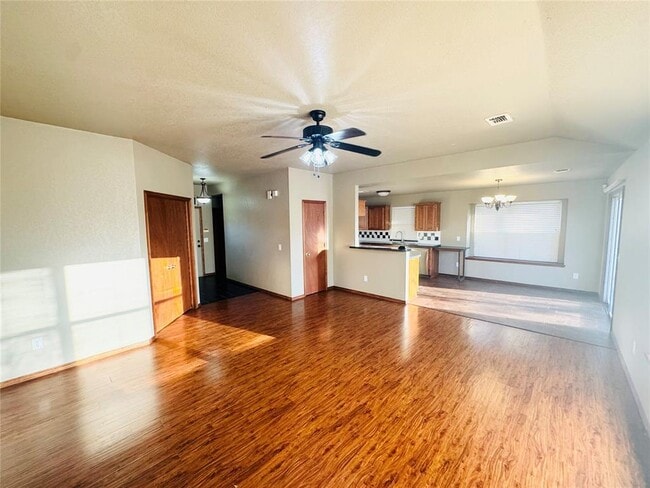 Building Photo - 209 Bradgate Dr