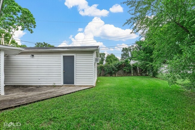 Building Photo - 4056 Beech St