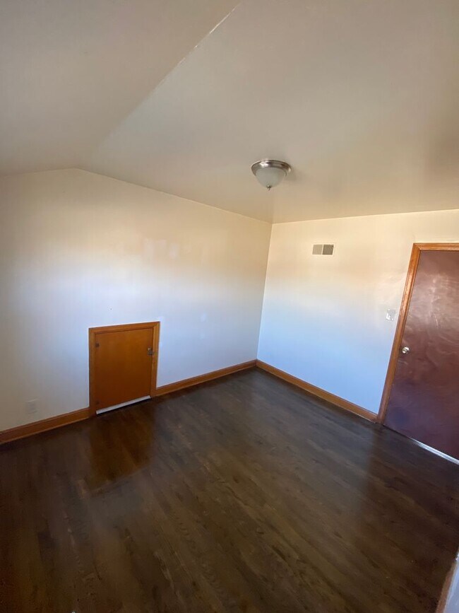 Building Photo - 4171 N 63rd St