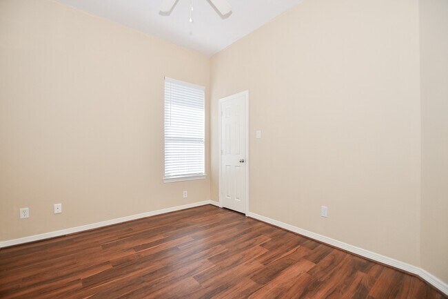 Building Photo - 20916 Sunrise Pine View Ln