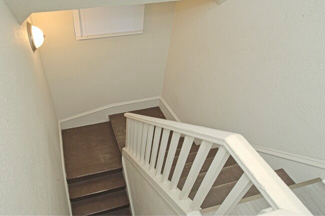 Building Photo - 102 S Perry St