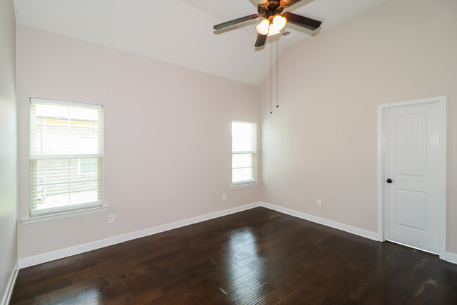 Building Photo - 3567 Marion Ln