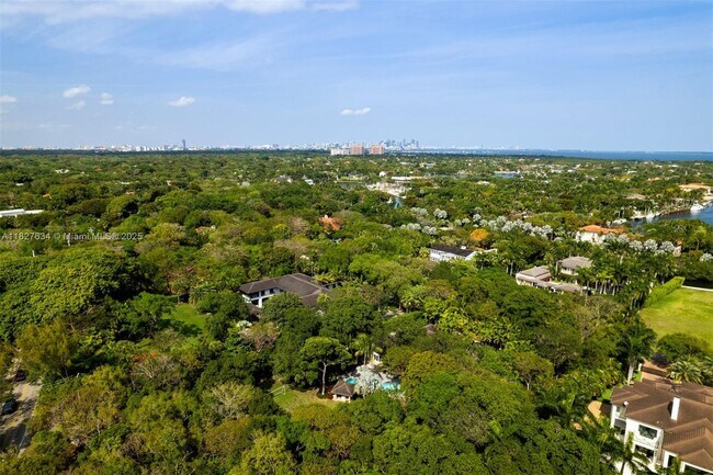 Building Photo - 9000 Arvida Dr