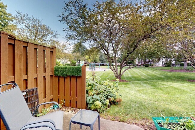 Building Photo - 2890 Ashling Ct