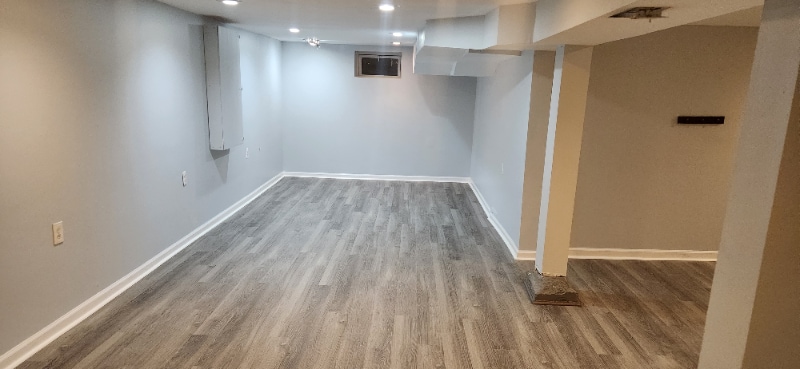 Building Photo - 505 North Point Rd