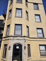 Building Photo - 2816 W Arthur Ave