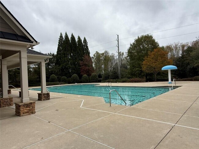 Building Photo - 4810 Haysboro Way