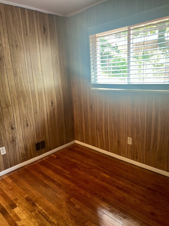 Building Photo - 3012 Oxon Run Ct