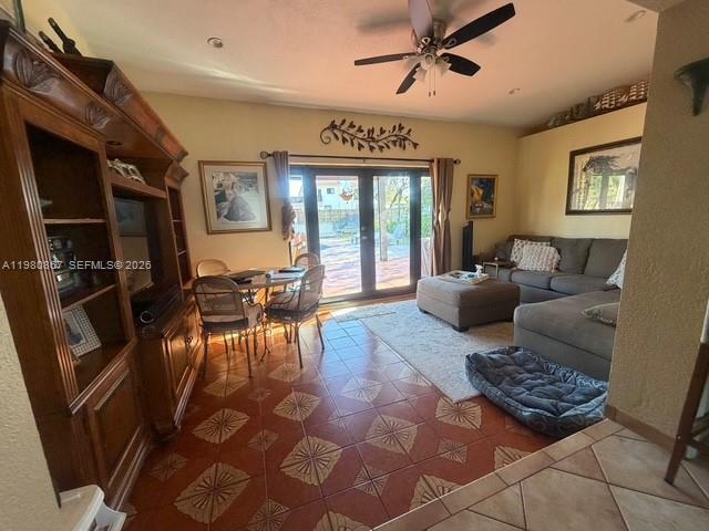 Building Photo - 10720 SW 43rd Ln