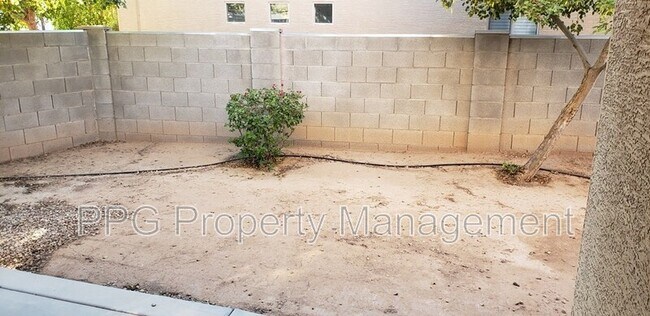 Building Photo - 2434 S 83rd Dr