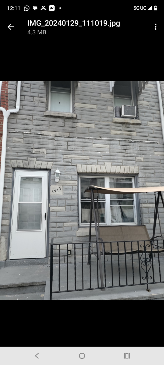 Building Photo - 1317 N 10th St