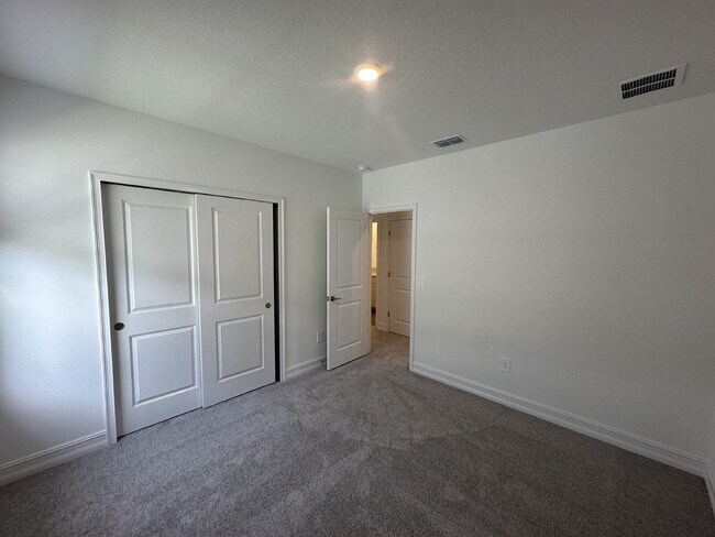 Building Photo - 11748 71st Ave E