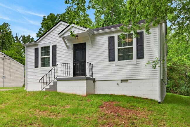 Building Photo - 101 Valley View Cir