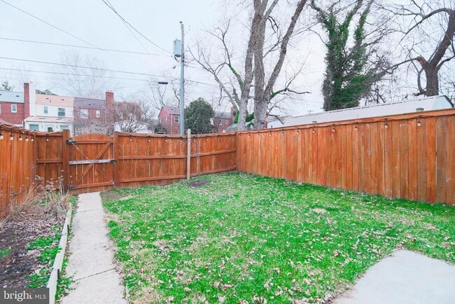 Building Photo - 718 S Payne St